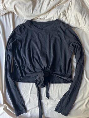 Lululemon Women's Black Long-Sleeve Tie-Front Top